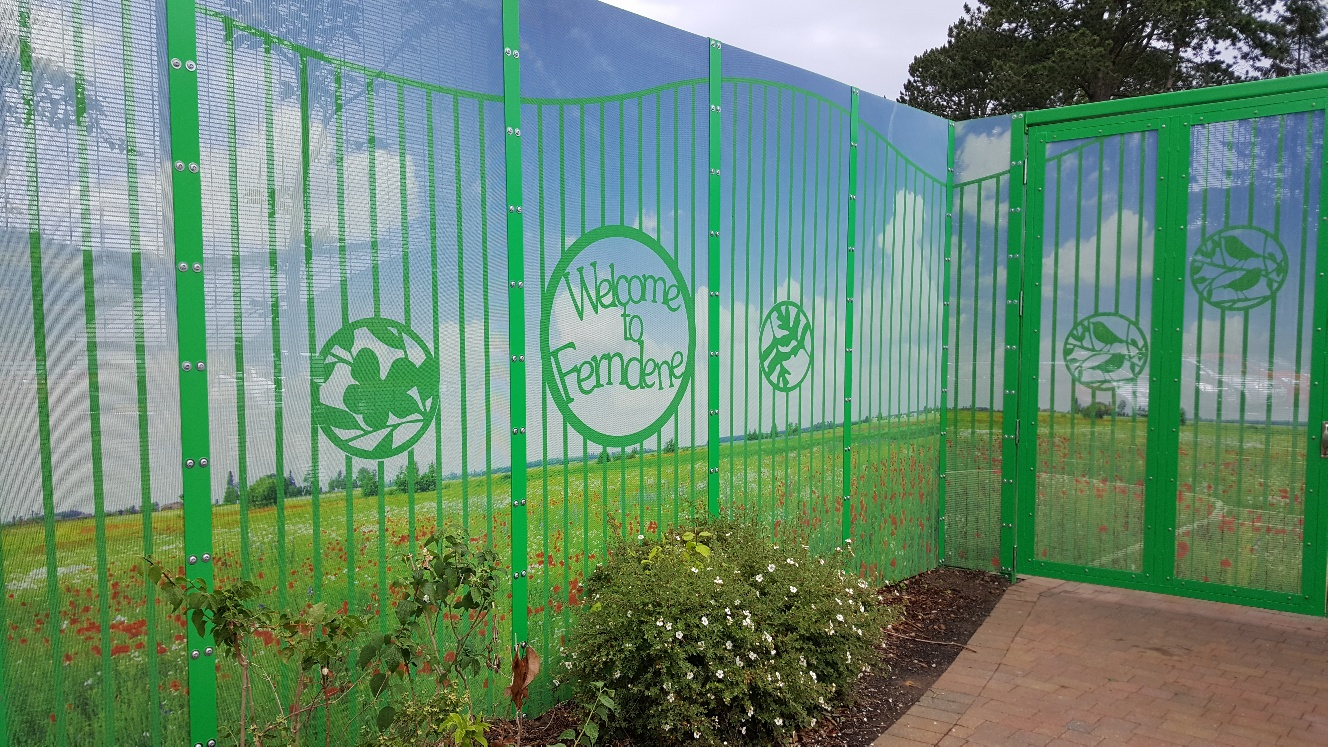 Softening Britplas's perimeter fencing in psychiatric units with artwork overprinting