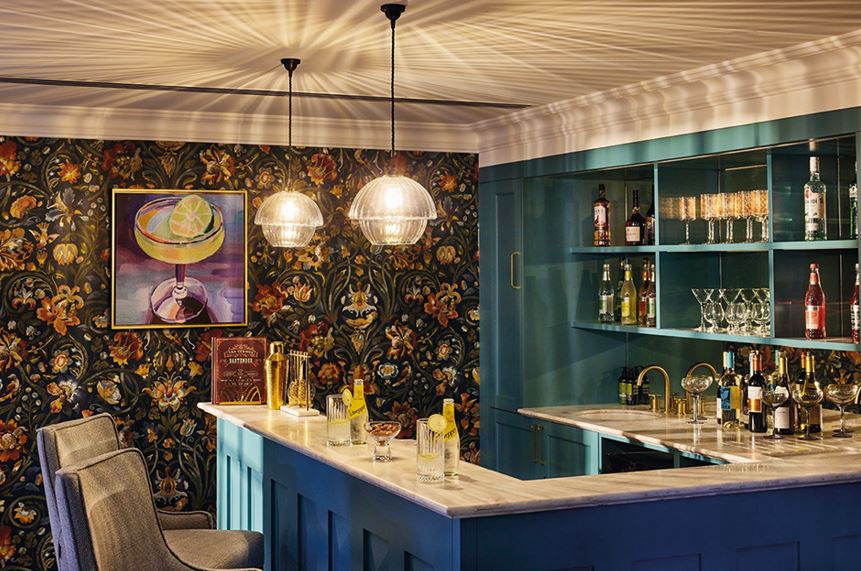 The cocktail bar at Hallmark Midford Manor